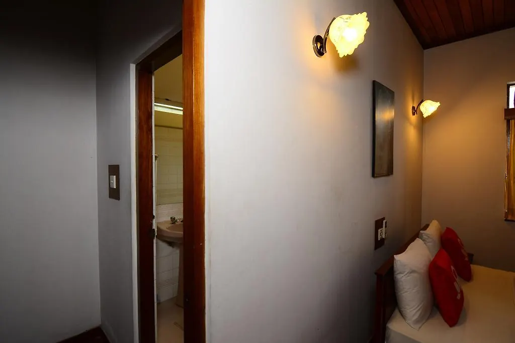 Zen Rooms Main Street Negombo 2*,  Sri Lanka