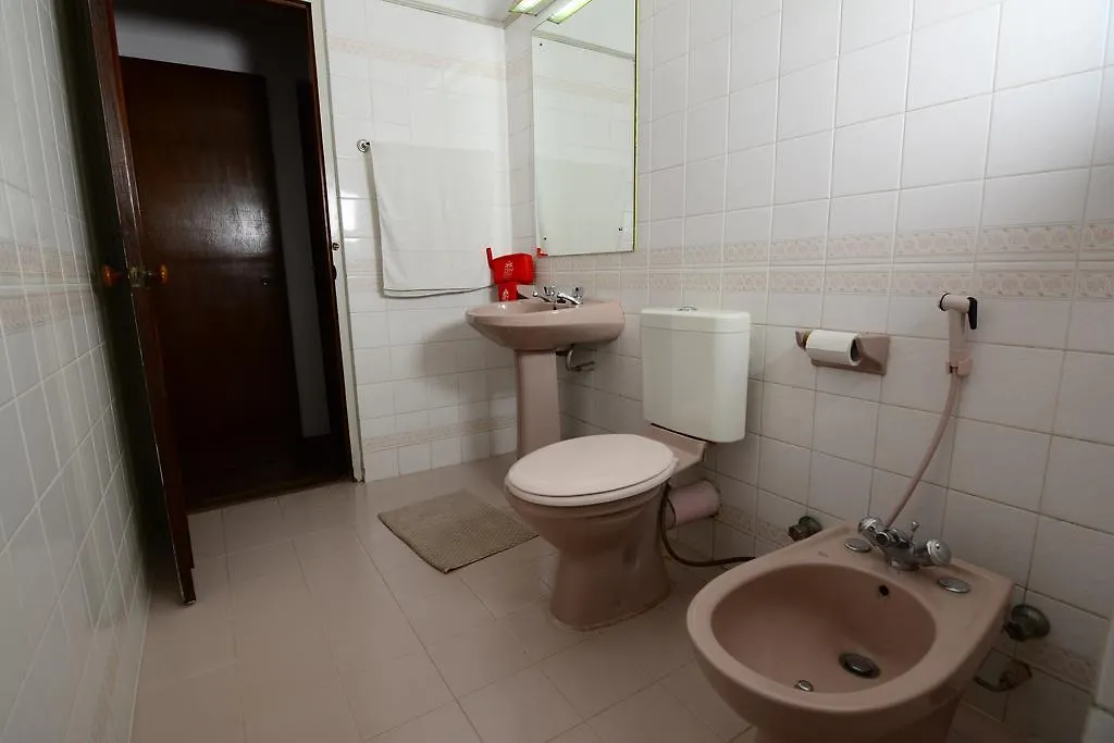 Zen Rooms Main Street Negombo 2*,