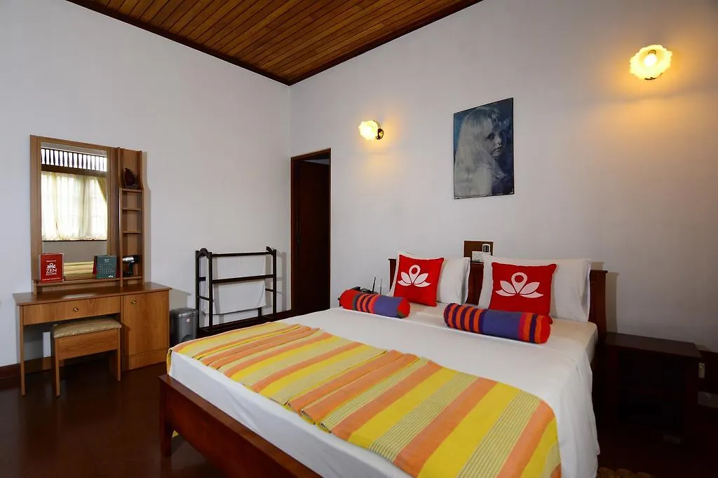** Hotel Zen Rooms Main Street Negombo Sri Lanka