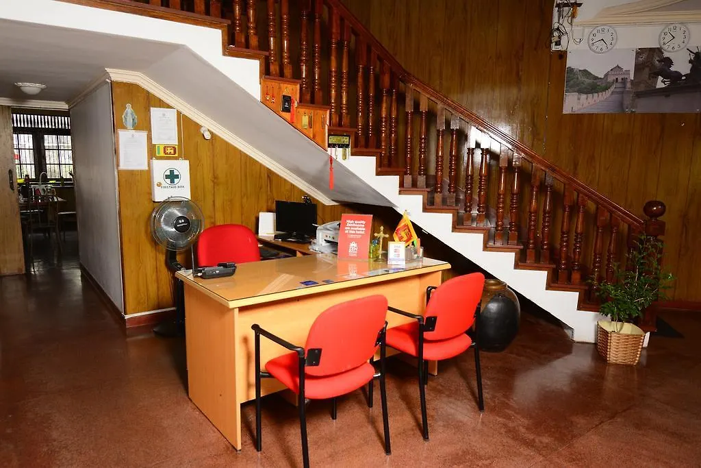 Zen Rooms Main Street Negombo Hotel